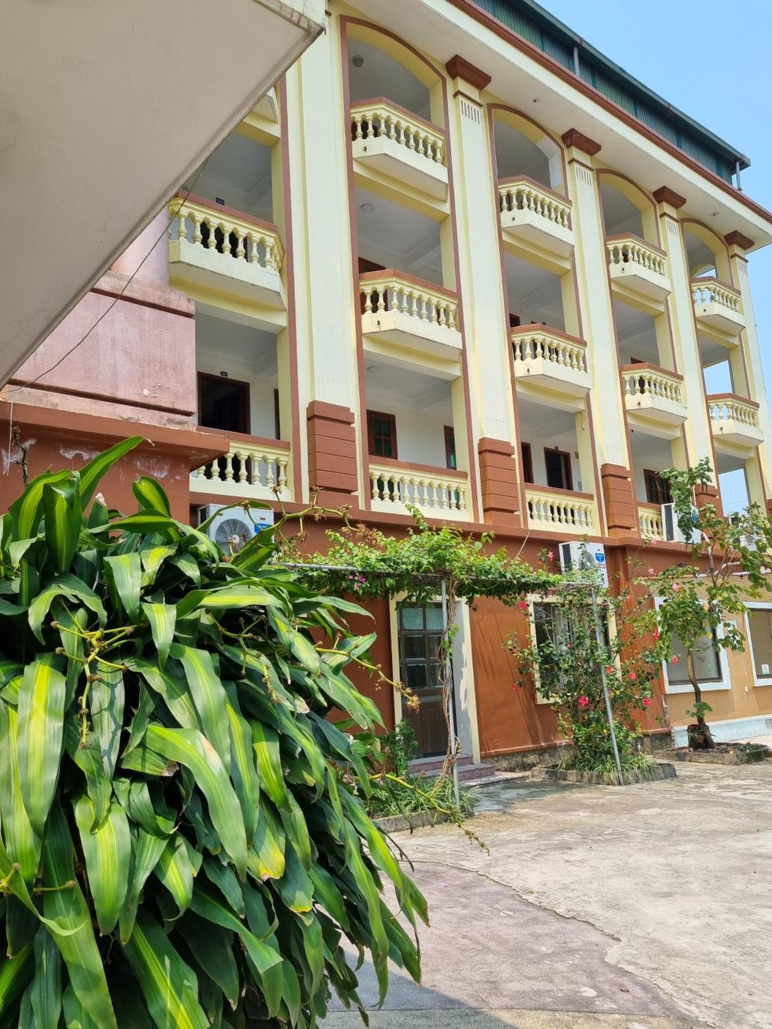 Khach San Vien Dong Hotel Cua Lo Exterior photo